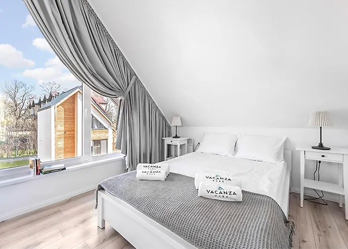 Semesterbostad Beautiful In With Kitchen Nowecin